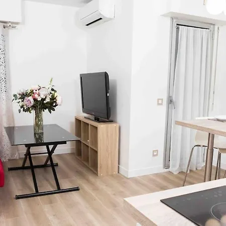 Perle De - 50 Metres De La Plage, Clim, Wifi Апартаменты Ницца